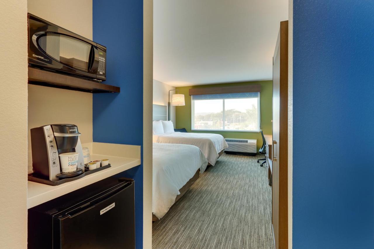 Holiday Inn Express & Suites - Roanoke - Civic Center Esterno foto