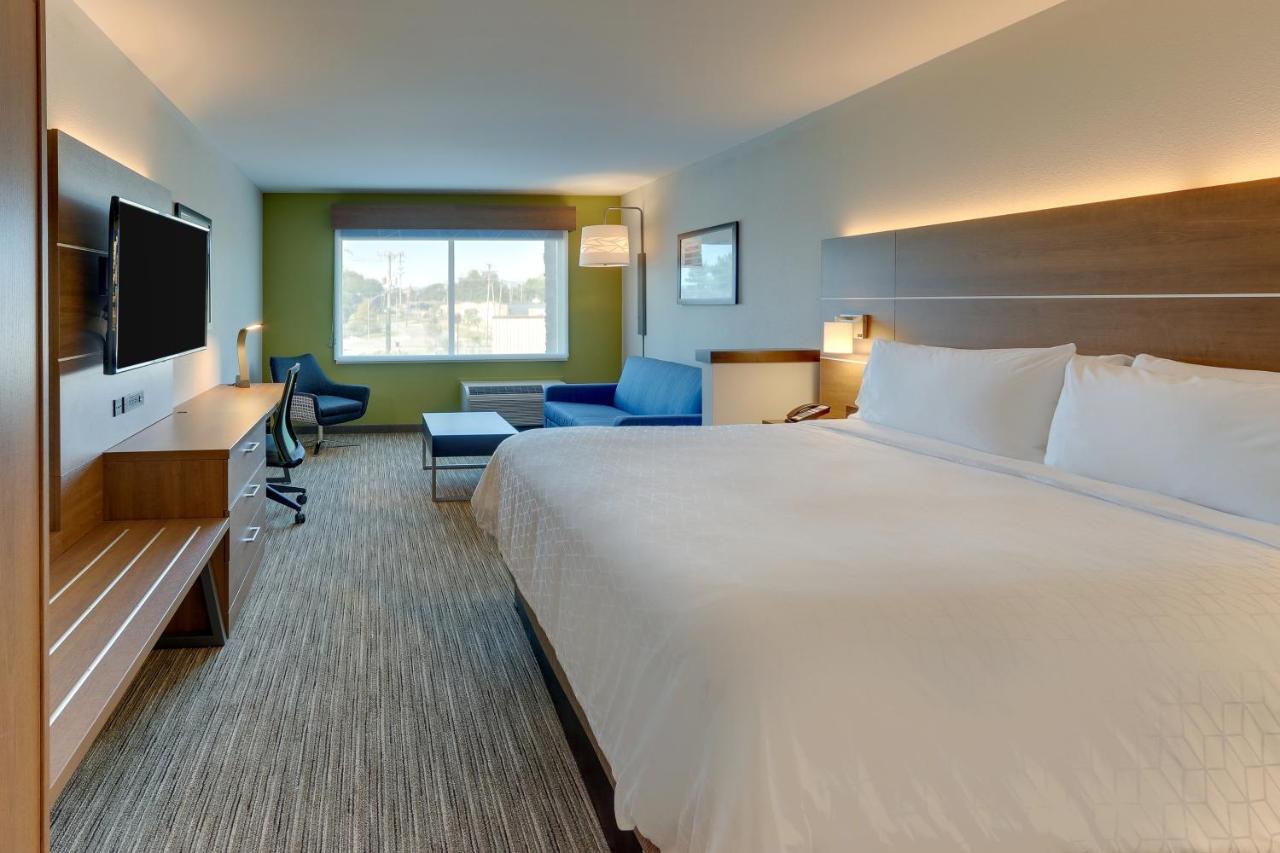 Holiday Inn Express & Suites - Roanoke - Civic Center Esterno foto