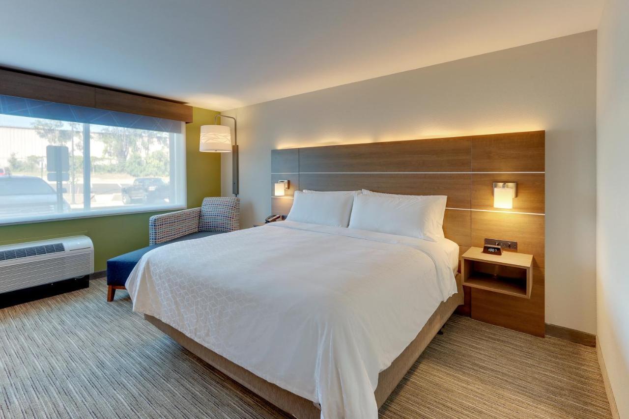 Holiday Inn Express & Suites - Roanoke - Civic Center Esterno foto