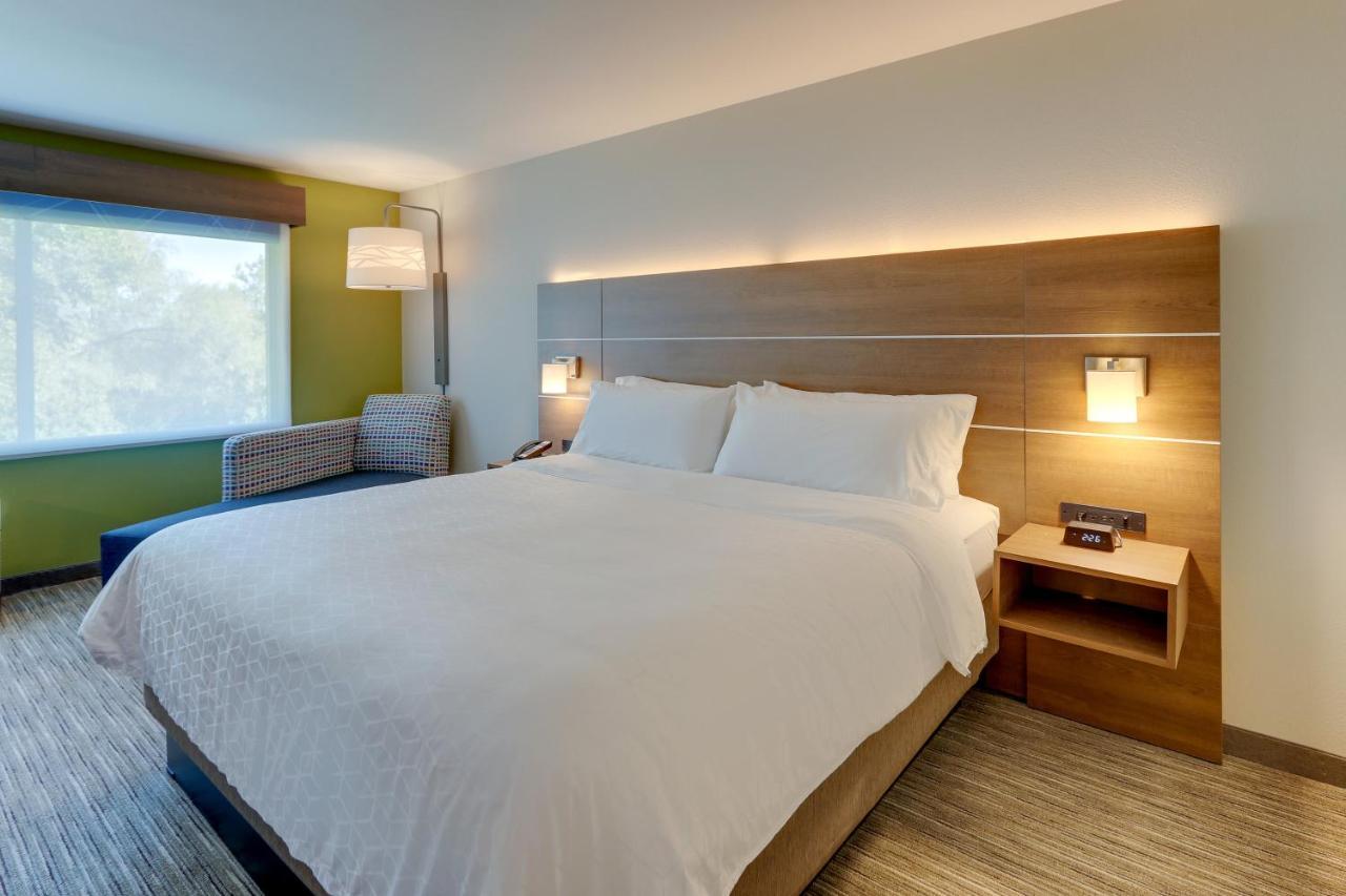 Holiday Inn Express & Suites - Roanoke - Civic Center Esterno foto
