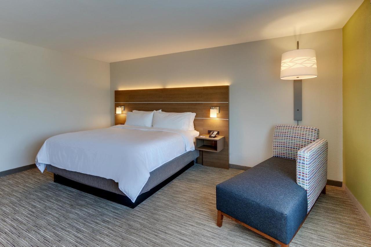 Holiday Inn Express & Suites - Roanoke - Civic Center Esterno foto